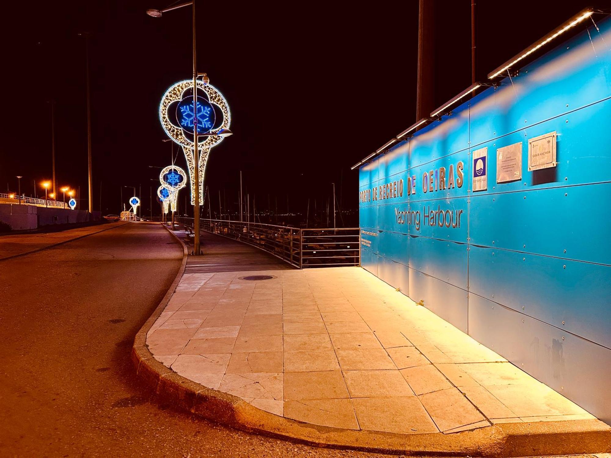 Sleep Aboard A Modern Sailboat In Oeiras Hotel Екстериор снимка